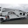 Image 2 : 0D --  2008 Montana 5th Wheel By Keystone , White, From The Tongue To The Bumper Is  40' Apx