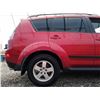 Image 40 : A1 --  2009 MITSUBIHI OUTLANDER AWD, Red, 239502 KM   "NO RESERVE"