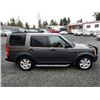 Image 15 : A12 --  2005 LAND ROVER LR3 HSE 4X4, Grey, 246660 KM
