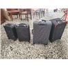 Image 6 : Lot of 4 Suitcases