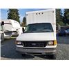 Image 8 : 0C --  2003 FORD ECONOLINE E450 SUPER DUTY CUBE VAN, WHITE, 174,419 KMS