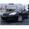 Image 3 : C6 --  2013 CHRYSLER 200 LX , Black, 167625 KM