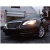 Image 4 : C6 --  2013 CHRYSLER 200 LX , Black, 167625 KM
