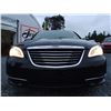 Image 5 : C6 --  2013 CHRYSLER 200 LX , Black, 167625 KM