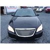 Image 7 : C6 --  2013 CHRYSLER 200 LX , Black, 167625 KM