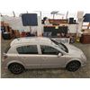 Image 24 : A1 --  2009 SATURN ASTRA XE , Grey, 173,456 Km  "NO RESERVE"