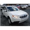 Image 8 : D2 --  2010 SUBARU FORESTER XS AWD, White, 175739 KM