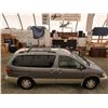 Image 24 : D6 --  2000 TOYOTA SIENNA LE, Green, 278006 KM