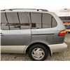 Image 52 : D6 --  2000 TOYOTA SIENNA LE, Green, 278006 KM