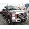 Image 8 : F3 --  2010 FORD F250 SUPER DUTY EXT CAB 4X4, Grey, 242721 KM