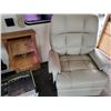 Image 139 : 0H --  2001 MARLIN MOTORHOME BY NATIONAL TRUBO DIESEL, White, 63,756 Miles  KM'S