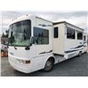 Image 4 : 0H --  2001 MARLIN MOTORHOME BY NATIONAL TRUBO DIESEL, White, 63,756 Miles  KM'S