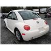 Image 18 : A12C --  1998 VW BEETLE , White, 282477 KM