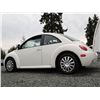 Image 20 : A12C --  1998 VW BEETLE , White, 282477 KM