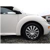 Image 36 : A12C --  1998 VW BEETLE , White, 282477 KM