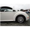 Image 37 : A12C --  1998 VW BEETLE , White, 282477 KM