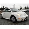Image 8 : A12C --  1998 VW BEETLE , White, 282477 KM