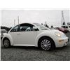Image 9 : A12C --  1998 VW BEETLE , White, 282477 KM