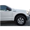 Image 48 : F2 --  2016 FORD F150 SUPERCREW 4X4, White, 274502 KM