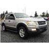 Image 8 : D2 --  2006 FORD EXPLORER XLT 4X4, Silver, 196170 KM