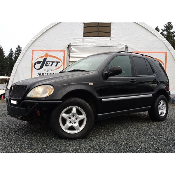 A12A --  1998 MERCEDES ML320 AWD, Black, 223376 MILES