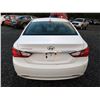 Image 18 : B5 --  2012 HYUNDAI SONATA GLS, White, 159870 KM