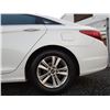 Image 29 : B5 --  2012 HYUNDAI SONATA GLS, White, 159870 KM