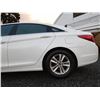 Image 30 : B5 --  2012 HYUNDAI SONATA GLS, White, 159870 KM