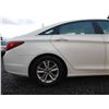 Image 41 : B5 --  2012 HYUNDAI SONATA GLS, White, 159870 KM