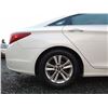 Image 42 : B5 --  2012 HYUNDAI SONATA GLS, White, 159870 KM