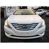 Image 5 : B5 --  2012 HYUNDAI SONATA GLS, White, 159870 KM