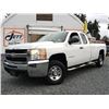 Image 2 : F2 --  2008 CHEVROLET SILVERADO 2500 HEAVY DUTY EXT CAB, White, 275008 KM