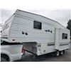 Image 2 : 0I --  2001 Wilderness 5th Wheel By Fleerwood RV, White, From The Hitch To The Bumper Is  22.5' Apx