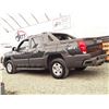 Image 20 : G3 --  2004 CHEVROLET AVALANCHE 1500 4X4, Grey, 130,406 KM