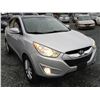 Image 8 : E2 --  2010 HYUNDAI TUCSON GLS AWD, Silver, 264318 KM