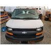 Image 11 : F6 --  2005 CHEVROLET EXPRESS 2500 CARGO VAN, White, 157810 MILES