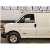 Image 44 : F6 --  2005 CHEVROLET EXPRESS 2500 CARGO VAN, White, 157810 MILES