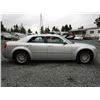 Image 11 : B4 --  2008 CHRYSLER 300 TOURING, Silver, 158932 KM