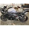 Image 17 : A12F --  2003 YAMAHA YZFR6 SB SPORT BIKE, GREY, UNKNOWN KMS