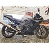 Image 8 : A12F --  2003 YAMAHA YZFR6 SB SPORT BIKE, GREY, UNKNOWN KMS