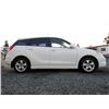 Image 10 : B2 --  2003 TOYOTA MATRIX XR, White, 267168 KM