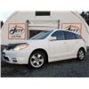 Image 1 : B2 --  2003 TOYOTA MATRIX XR, White, 267168 KM