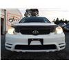 Image 4 : B2 --  2003 TOYOTA MATRIX XR, White, 267168 KM