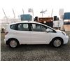 Image 11 : A4 --  2009 HONDA FIT LX, White, 323400 KM