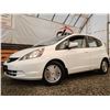 Image 1 : A4 --  2009 HONDA FIT LX, White, 323400 KM