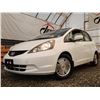 Image 2 : A4 --  2009 HONDA FIT LX, White, 323400 KM