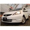 Image 3 : A4 --  2009 HONDA FIT LX, White, 323400 KM