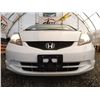 Image 4 : A4 --  2009 HONDA FIT LX, White, 323400 KM
