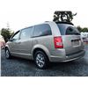 Image 20 : G6 --  2009 CHRYSLER TOWN AND COUNTRY LIMITED, Gold, 245445