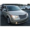 Image 7 : G6 --  2009 CHRYSLER TOWN AND COUNTRY LIMITED, Gold, 245445
